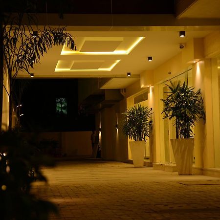 Blu Iris Hotel Chennai Exterior foto